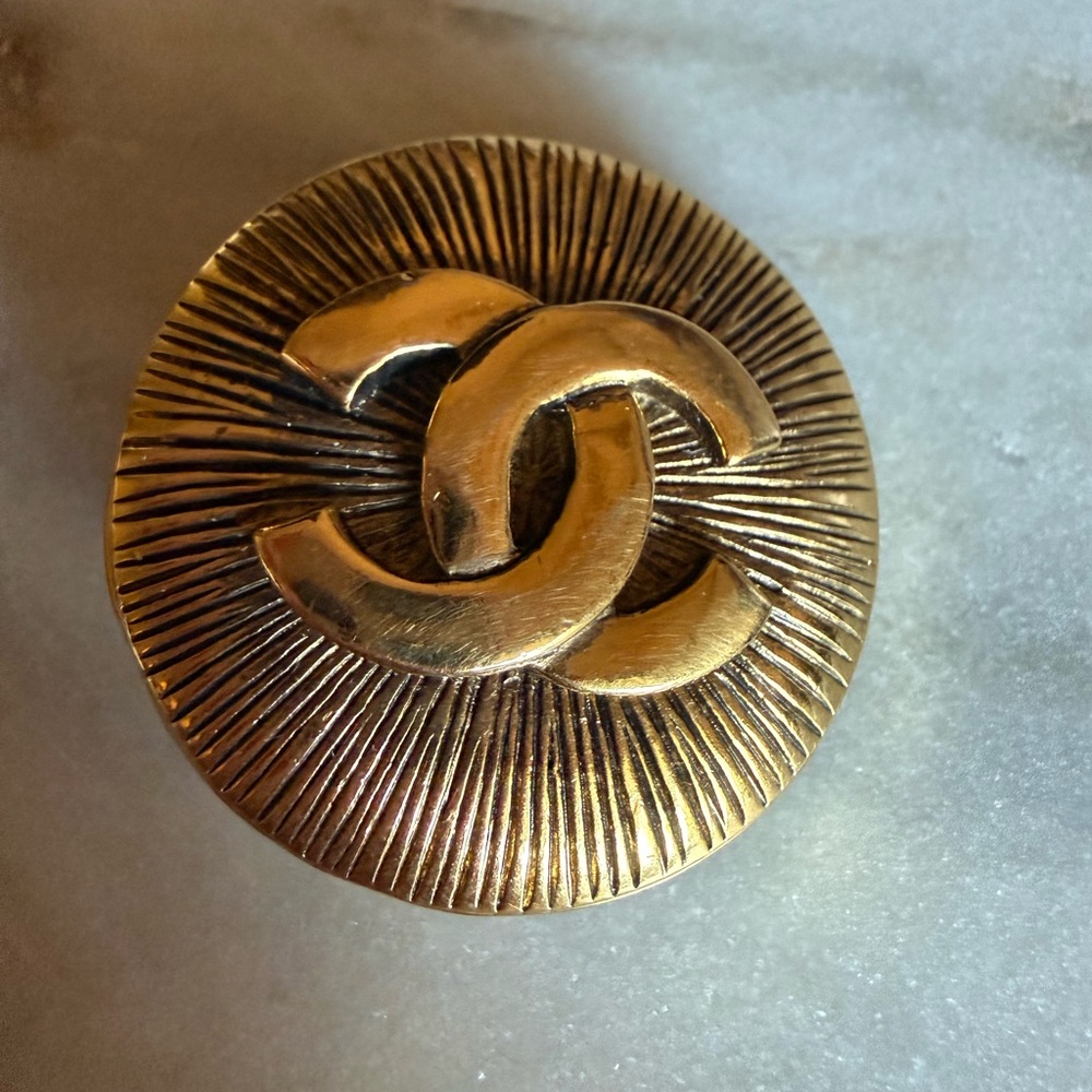 CHANEL Brooch